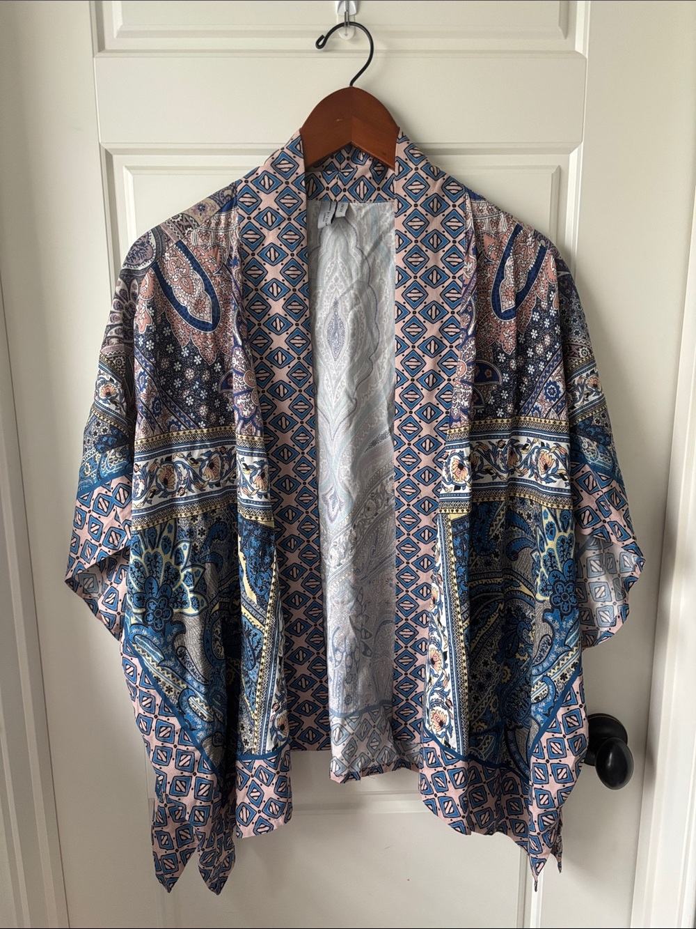 Lightweight Open-Front Kimono Jacket in Blue & Pink